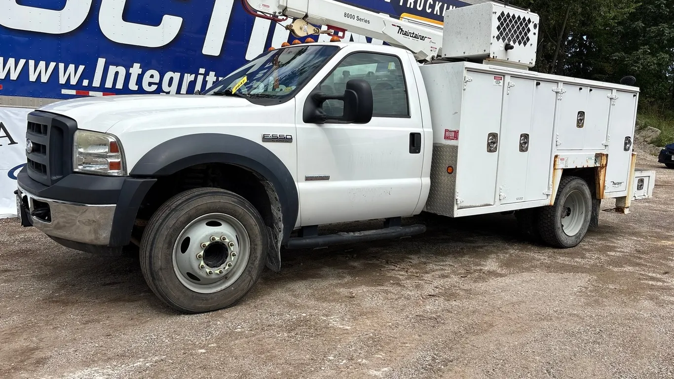 2007 Ford F-550 Service/Crane Truck