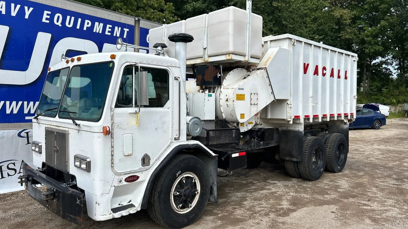 1990 Peterbilt 320 Vac Truck