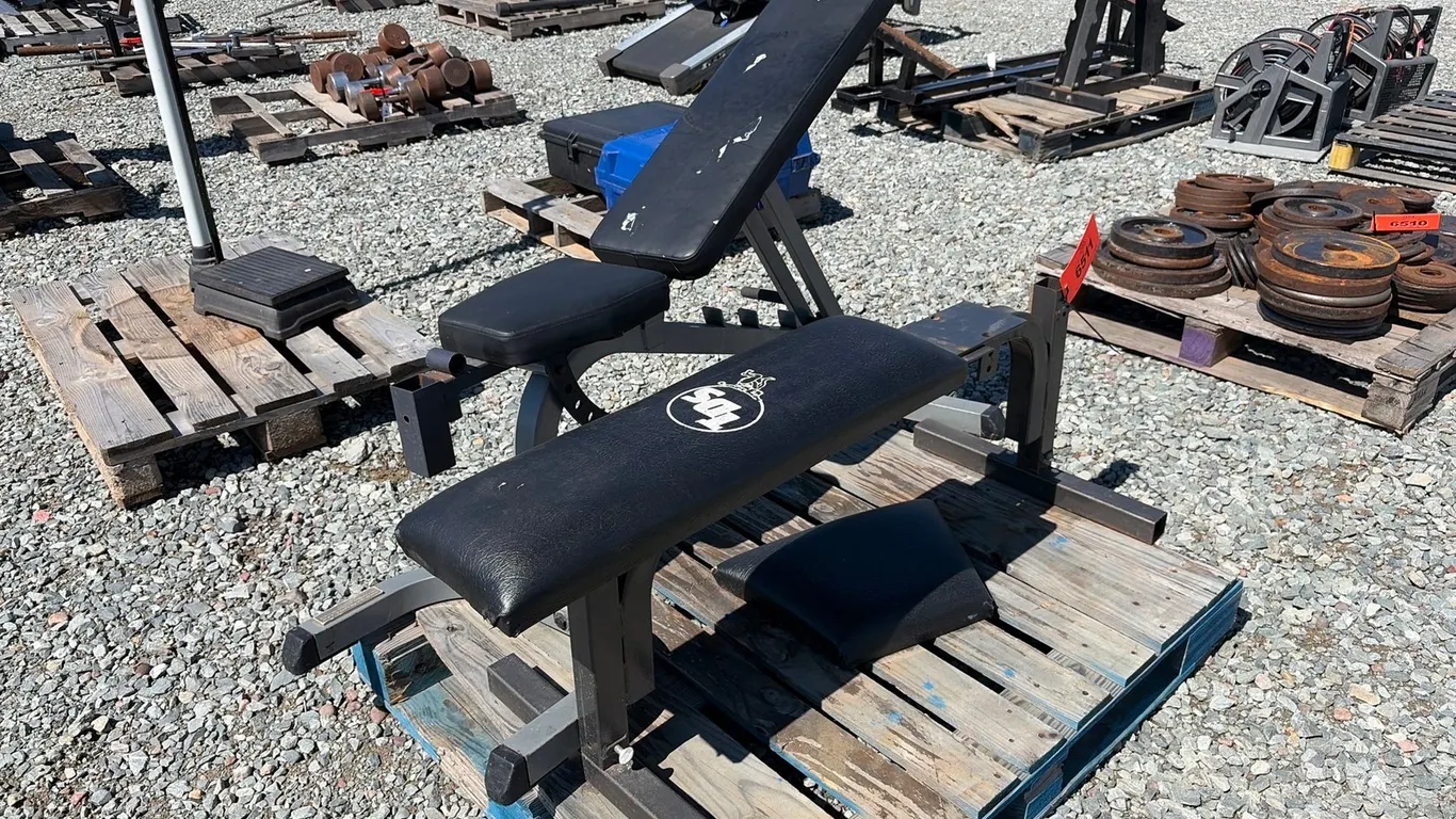 (2) Weight Benches