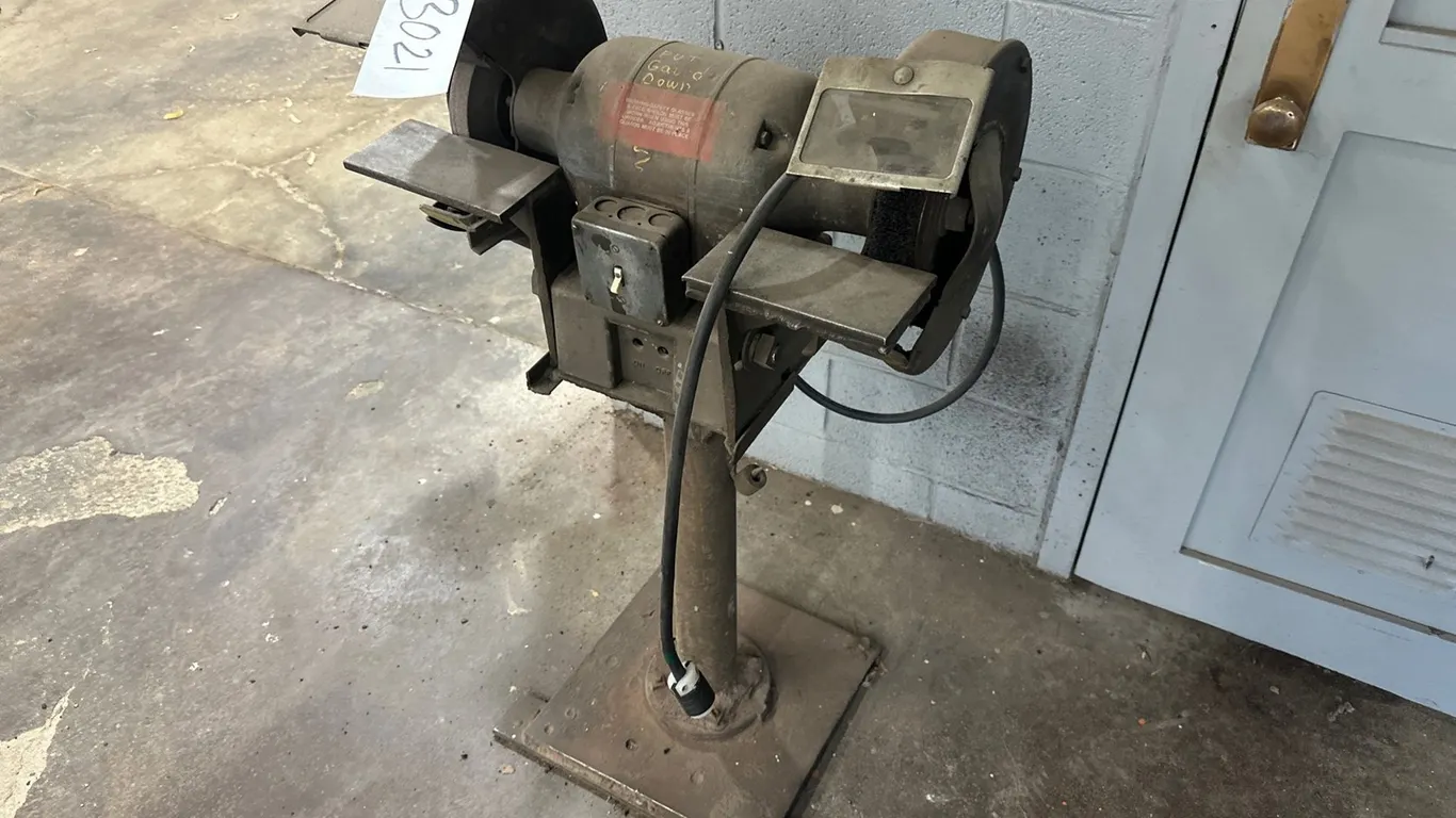 Bench Grinder W/ Stand