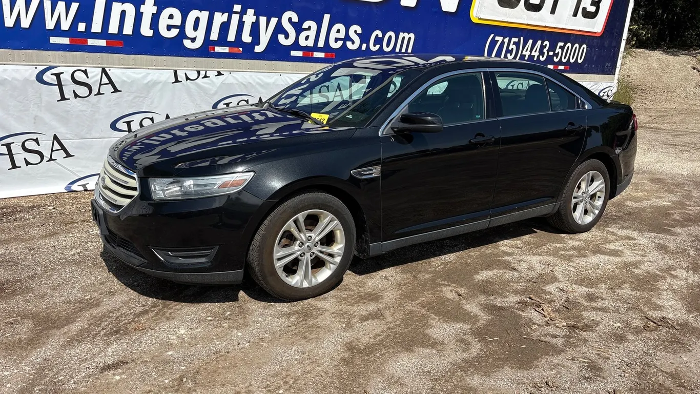 2013 Ford Taurus Sedan