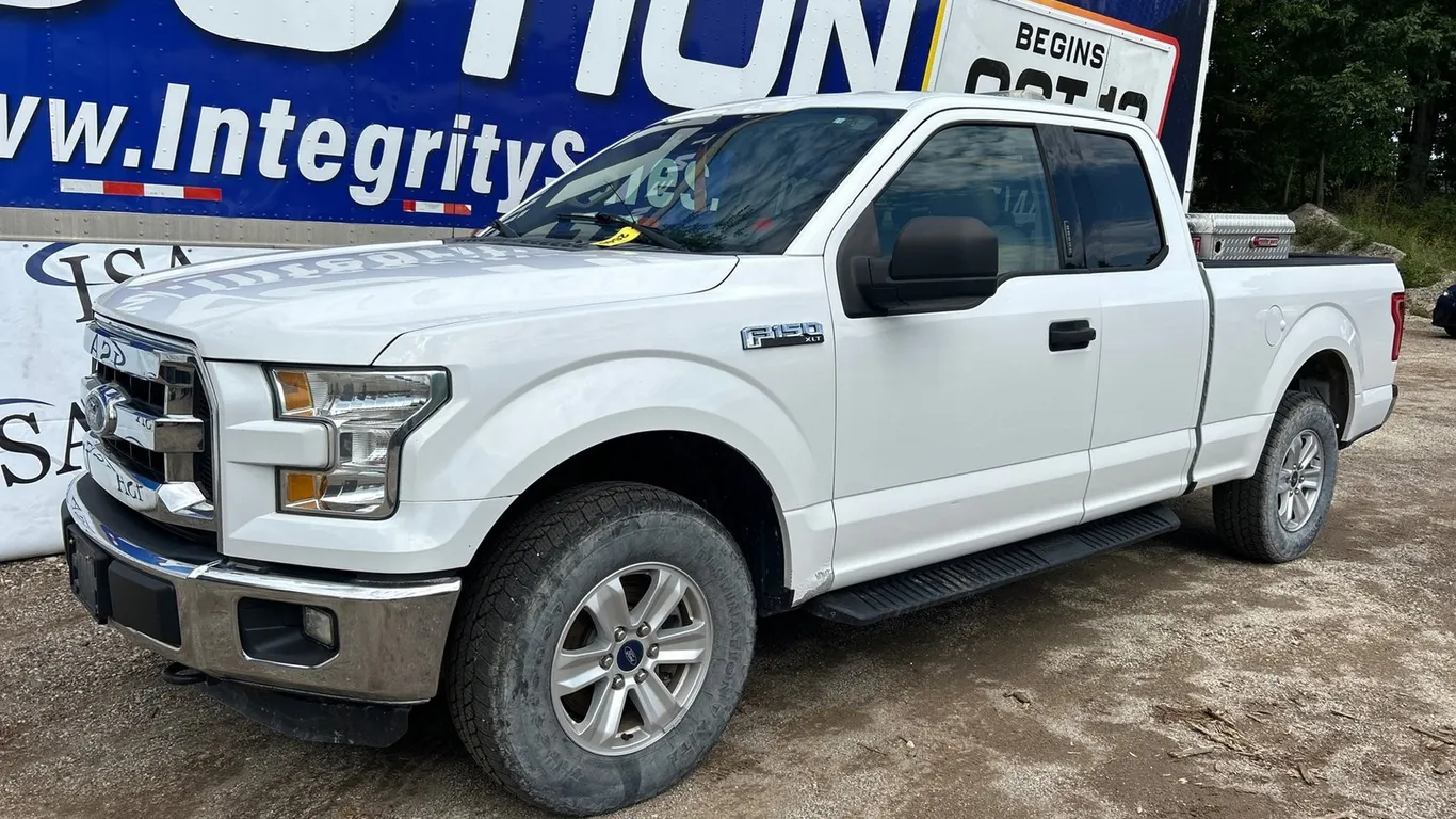 2015 Ford F-150 XLT 4x4 Pickup Truck