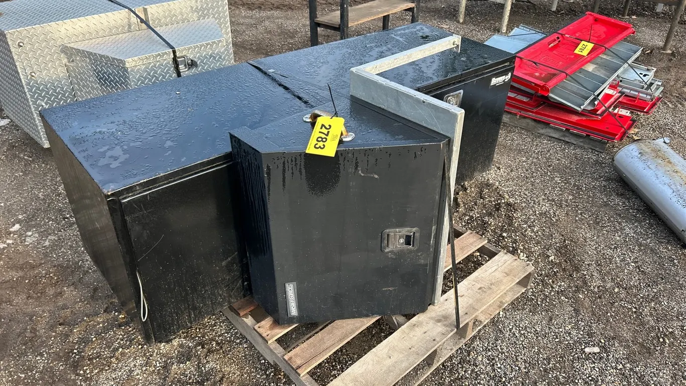 (2) Toolboxes