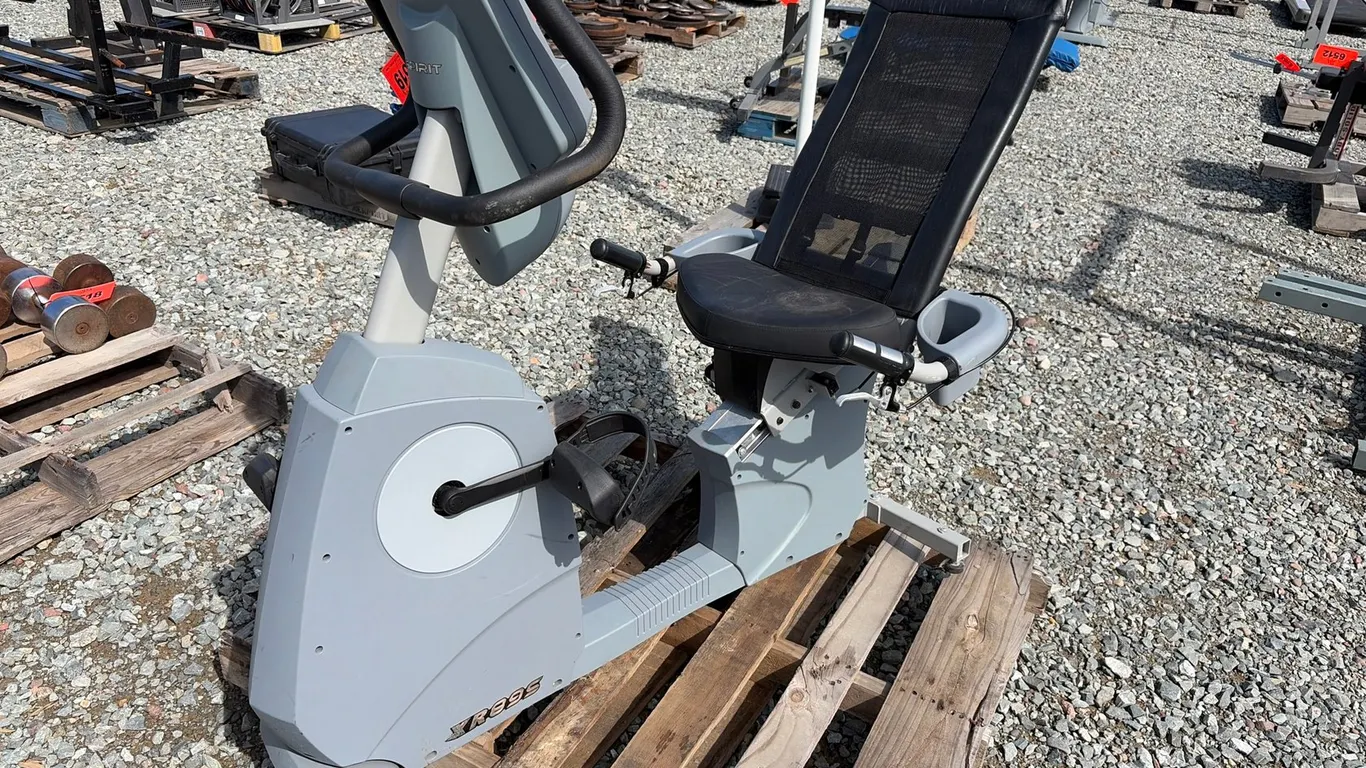 Spirit Fitness XR895 Recumbent Bike