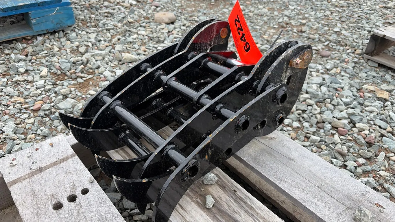 Approx. 14" Unused Mini Excavator Grapple Attachment