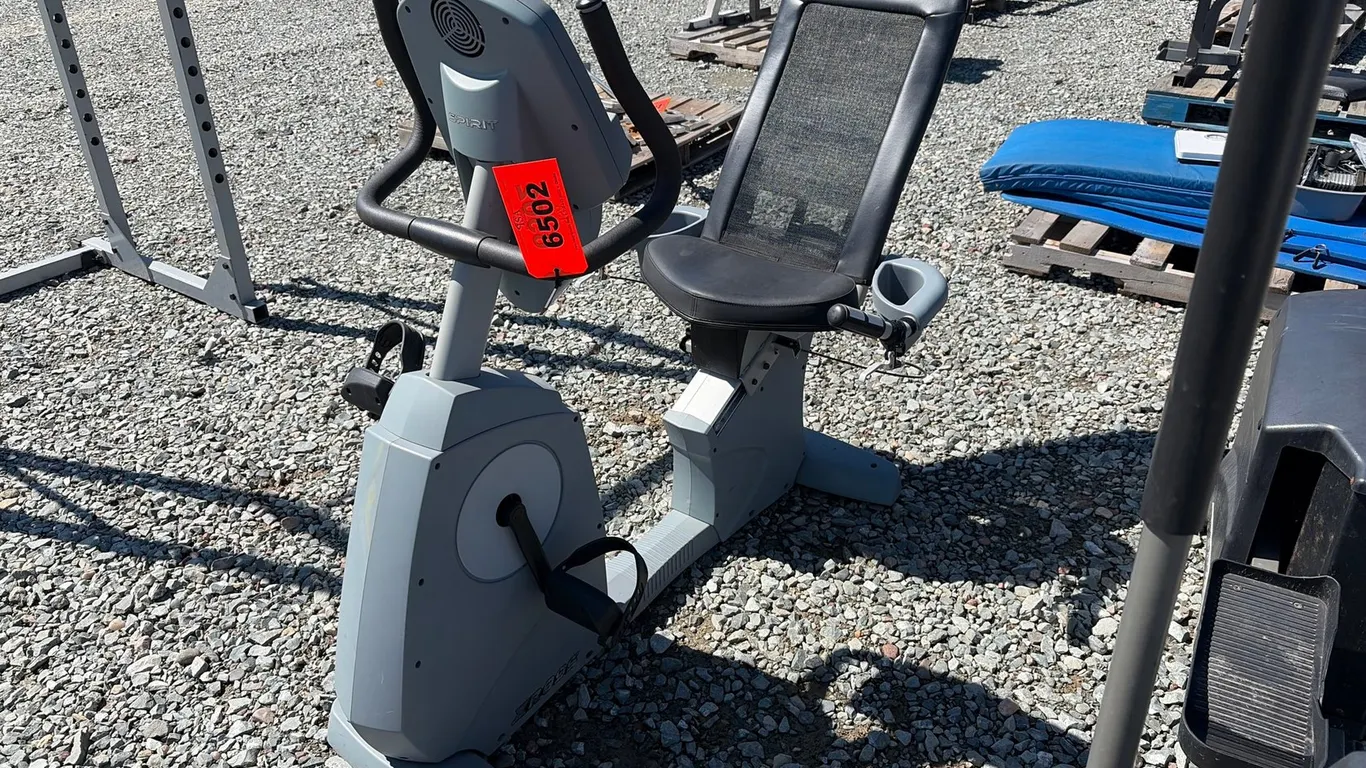 Spirit Fitness XR895 Recumbent Bike