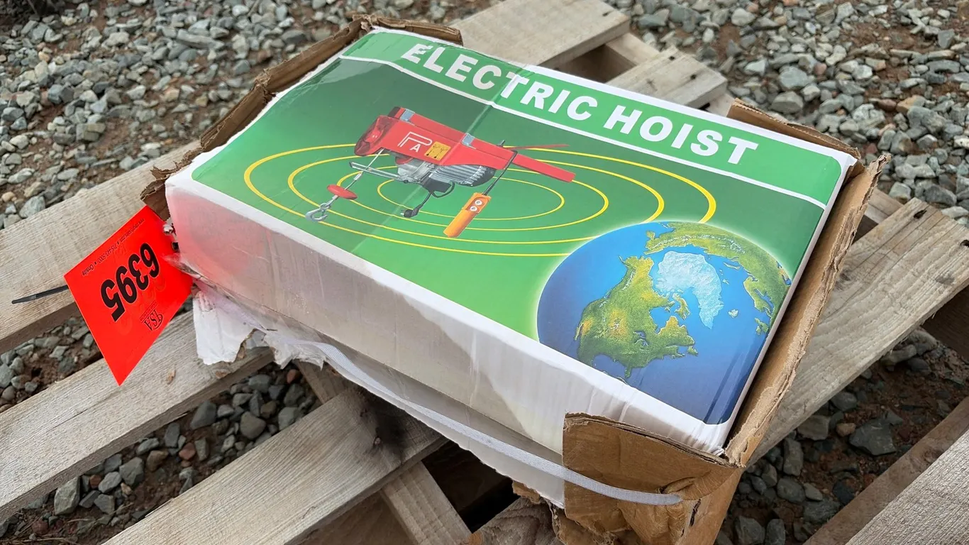 Unused Electric Hoist