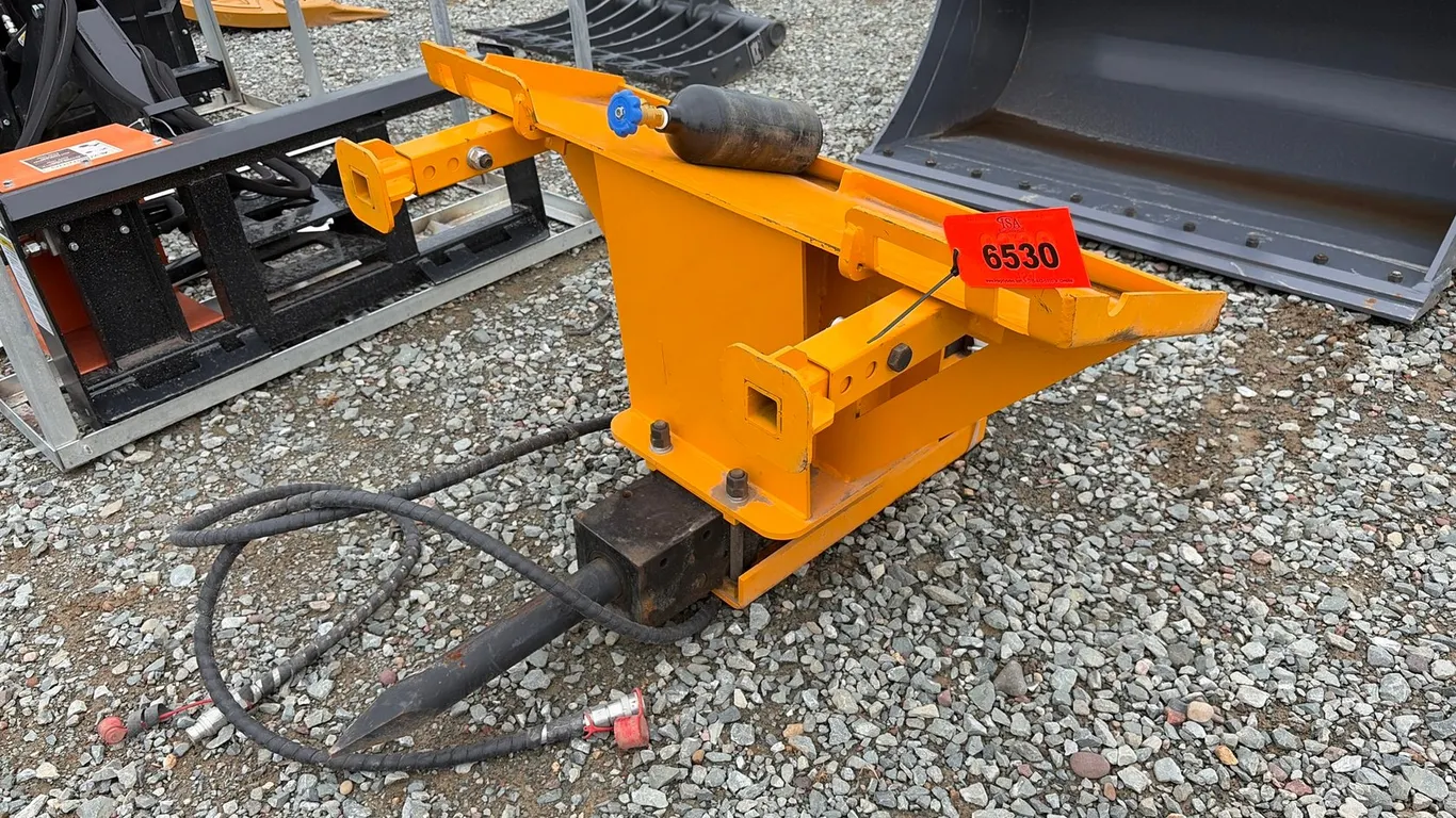Unused GIYI AP680 Skid Steer Breaker Hammer Attachment
