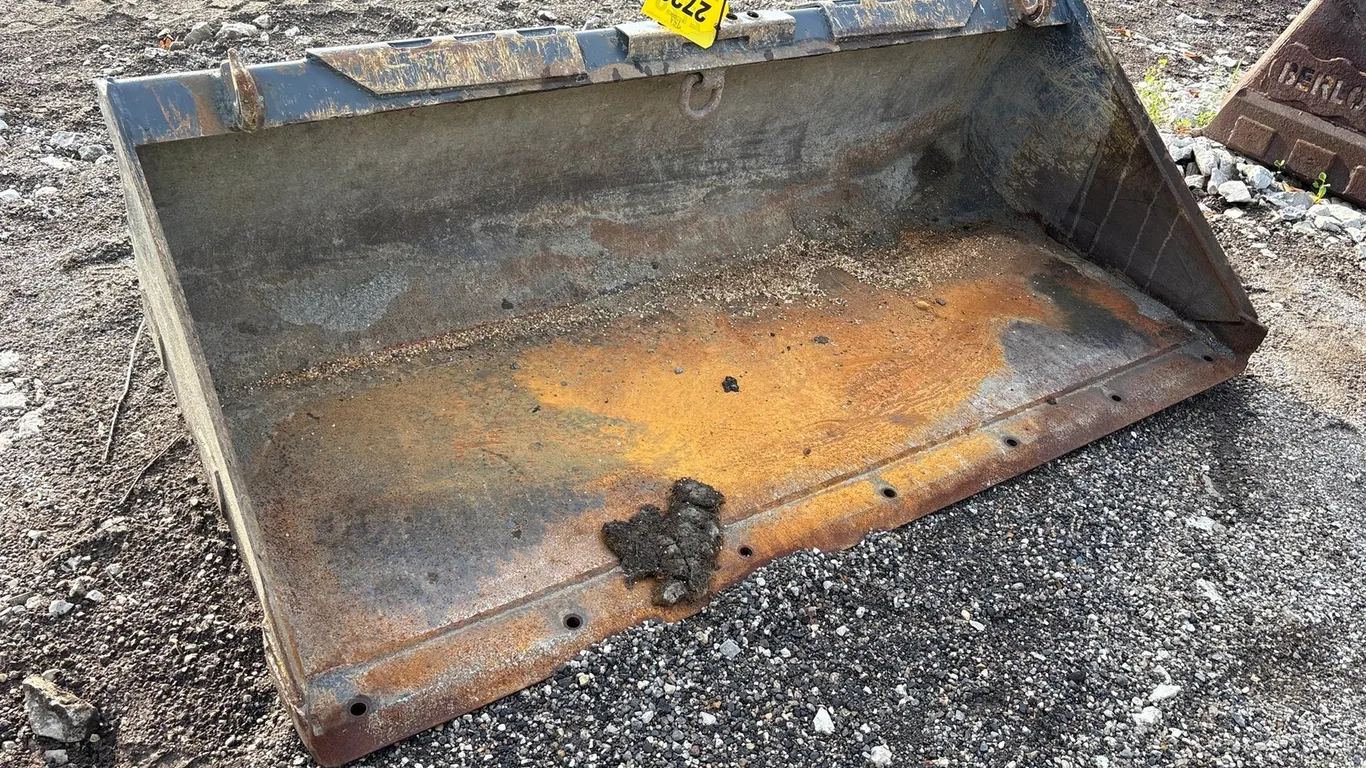 Approx 71" Skid Steer Bucket