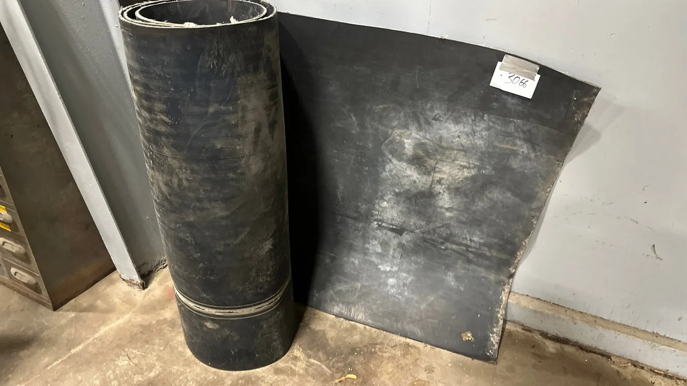 Approx 43" Rubber Matting
