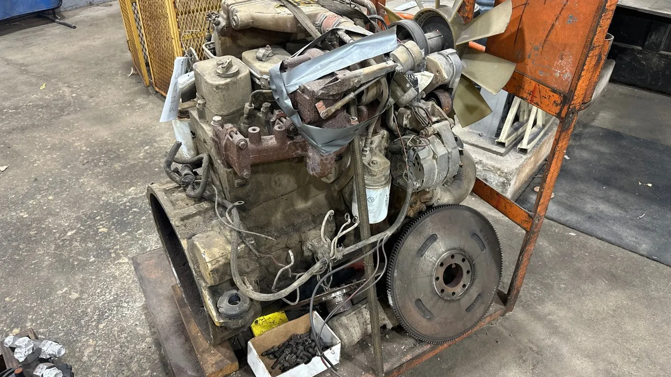 3.9L Cummins 4BT Turbo Diesel Engine