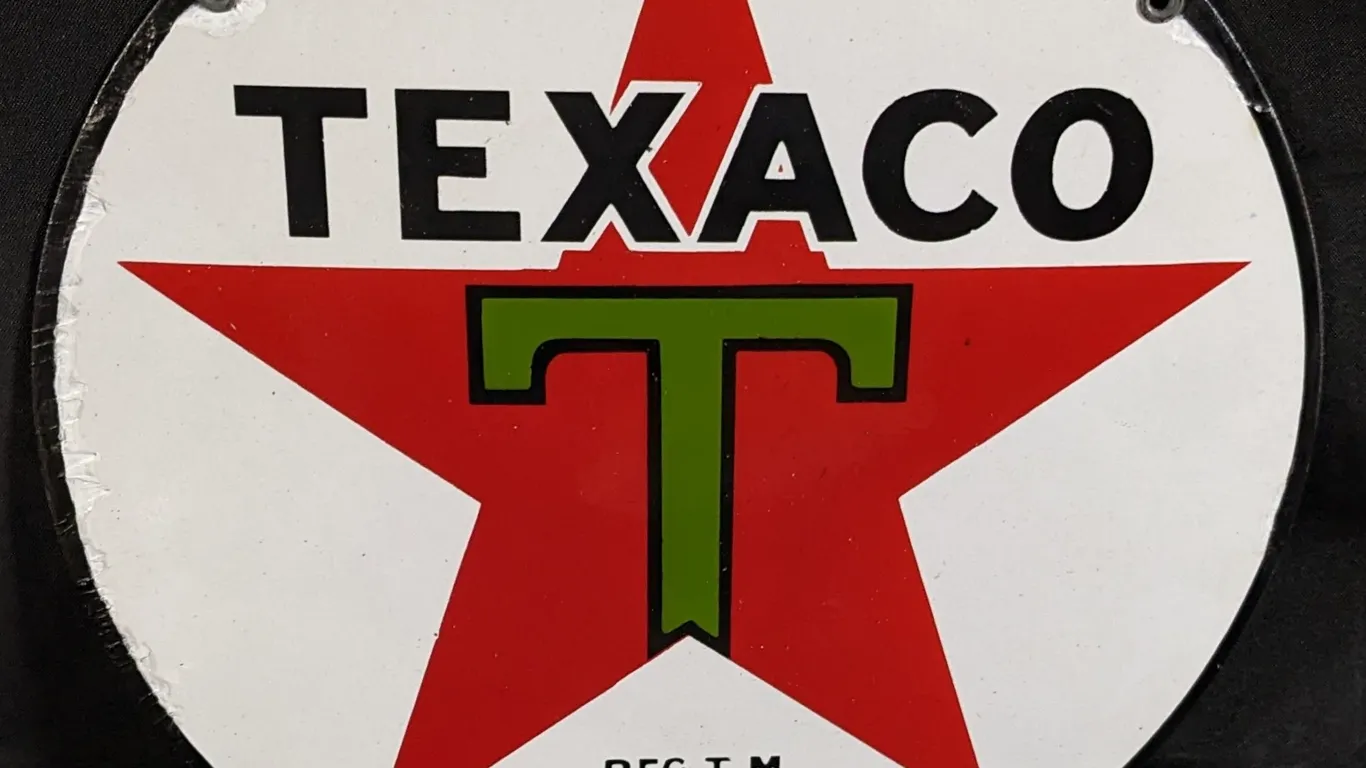 PORCELAIN 15" OIL LUBESTER TEXACO SIGN