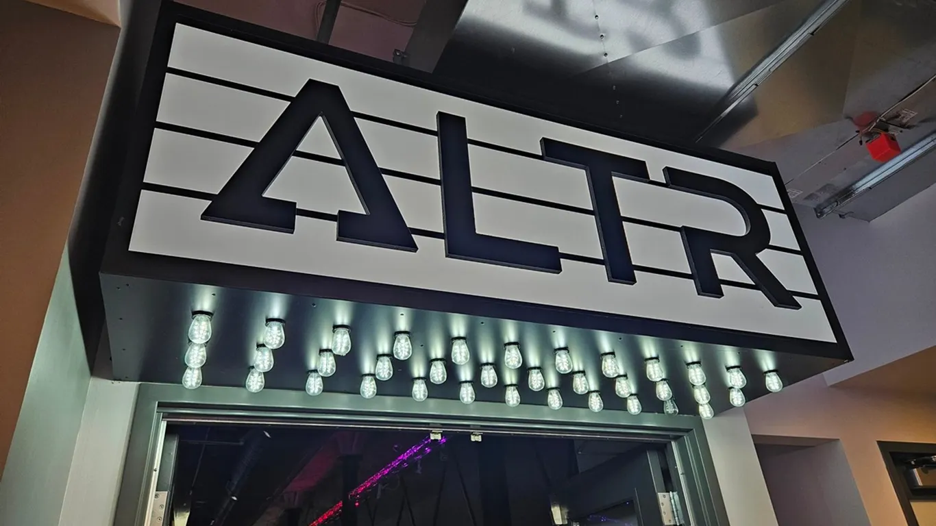 Lighted Box Sign, Approx. 80"x24"x30"