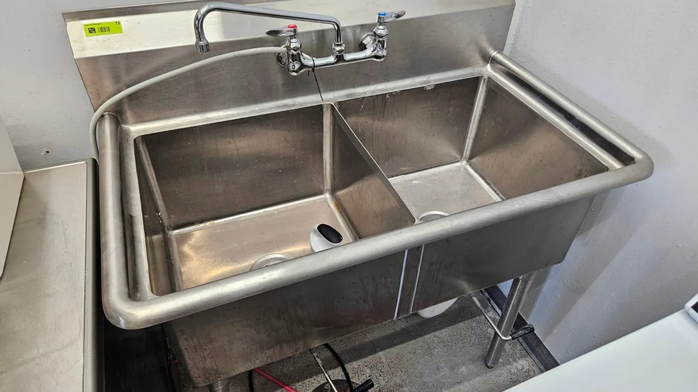 SS 2 Compartment Sink with Faucet, 41"x24"