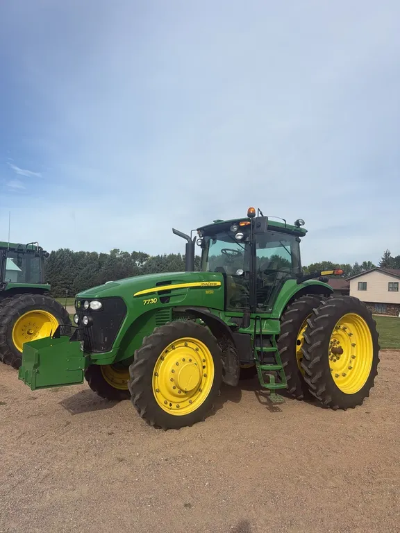 2009 John Deere 7730 MFWD Tractor, 2435 Pre-Harvest Hours, PS, 380/90 R 50 Rears, 320/85 R38 Fronts, 4 Hyd, PTO, 3 Point, Purchased with 300 Hours