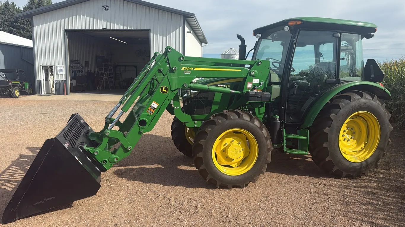 2023 John Deere 5075E MFWD Tractor w/ JD 520M loader, 25 Hours, 16.9-30 Rears, 12.4-24 Fronts, 3 Point, Hyd, Sunroof, PTO, Skid Loader Attach and Vi