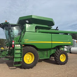 2012 John Deere S550 Combine, 1763 Pre-Harvest Engine and 1175 Pre-Harvest Seperator Hours, Tank Extension, 2 WD, Chopper, 300/65/R32 Front, 600/70/R2