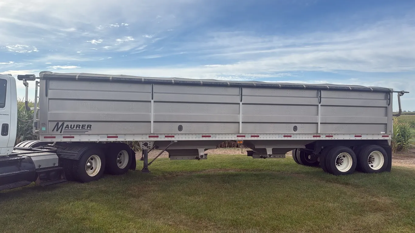 2015 Mauer 36’ Grain Hopper w/ Shurco 4500 Series Electric Tarp, Ag Hoppers, Aluminum, One Owner Trailer