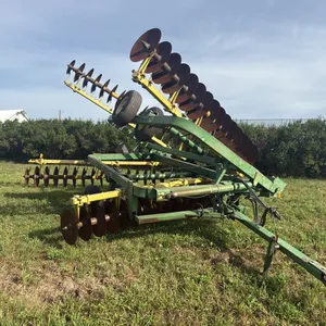 John Deere  220 Half-Fold Disk, 22' Wide