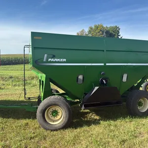 Parker 605 Gravity Wagon w/ Lights, Brakes, 455/65R22.5 Tires, One Owner