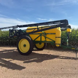 Farm King  1200  High Clearance Sprayer, 90’ Boom, Rinse Tank, 3-Way Nozzle Bodies, Flow Control Monitor, One Owner