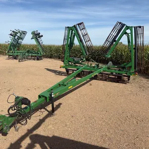 John Deere  200 Crumbler, 40’