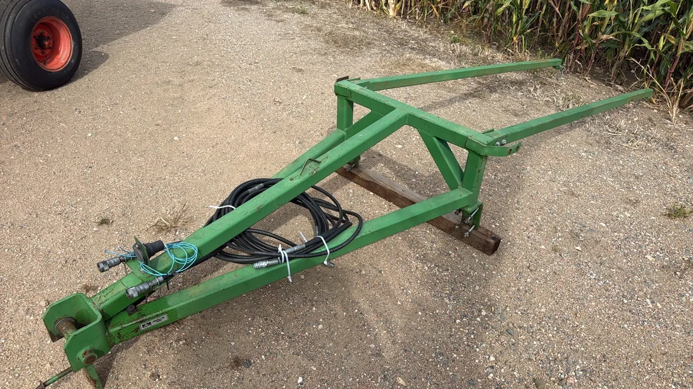 K&M Hitch For Crumbler, Was Mounted On JD 980 Field Cultivator