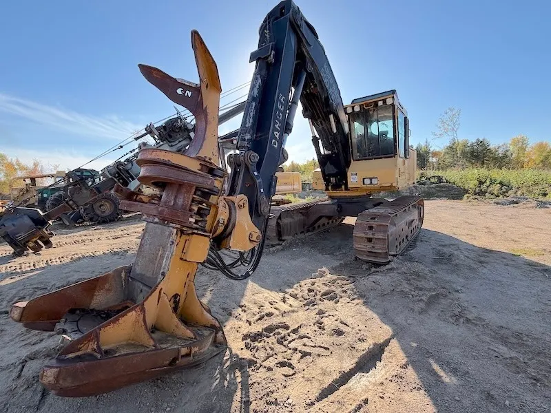 2001 Tigercat 860 Feller Buncher
