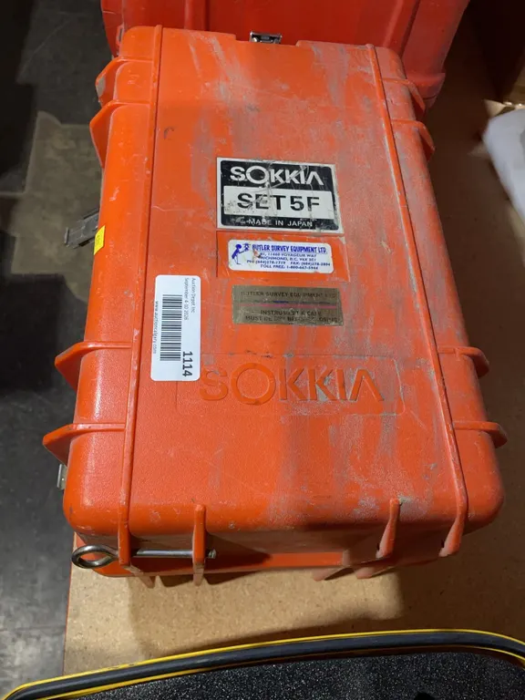 Sokkia SET5F Electronic Total Station Kit