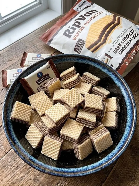 Rip Van Dark Chocolate Creme Filled Wafers, 24 Pack
