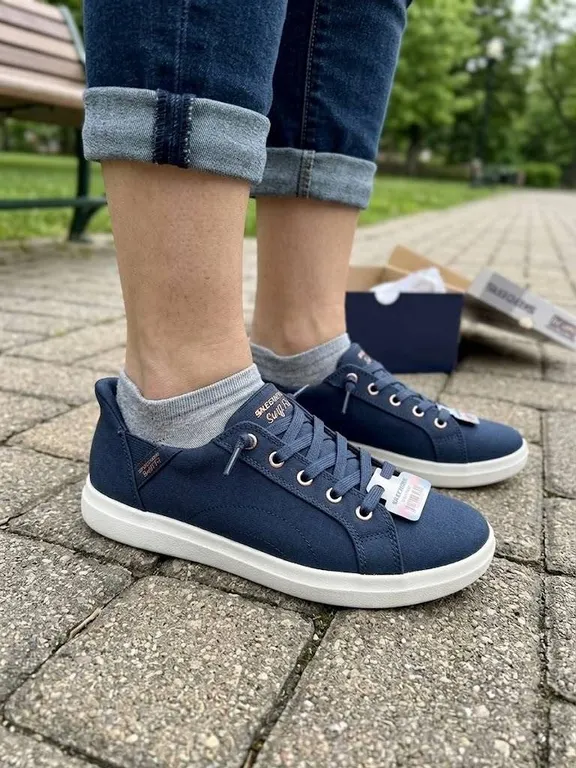 Skechers Swift Fit Navy Sneakers Size 8
