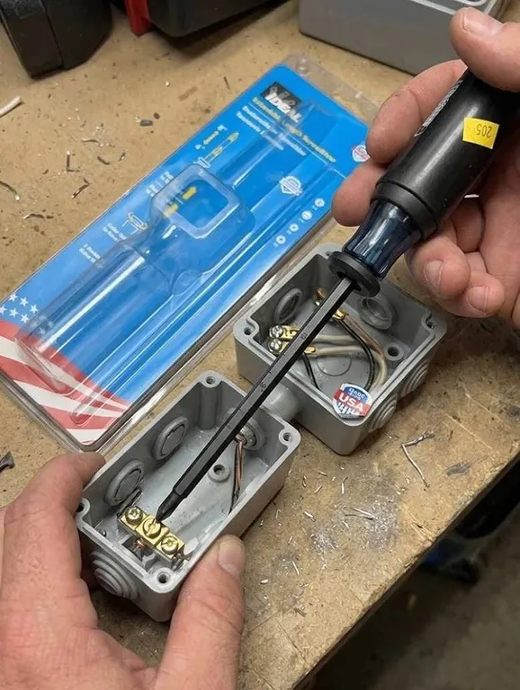 IDEAL Extendable Length Screwdriver Set