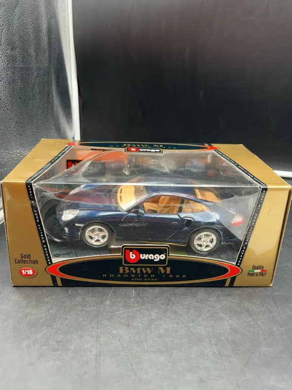 Bburago 1:18 BMW M Roadster 1996 Model Car