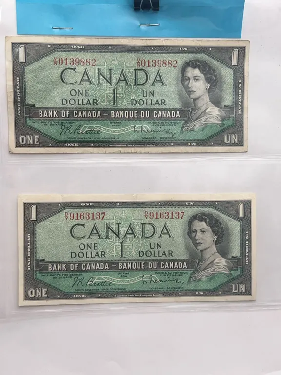 Canada $1 Banknotes, 1954, Pair