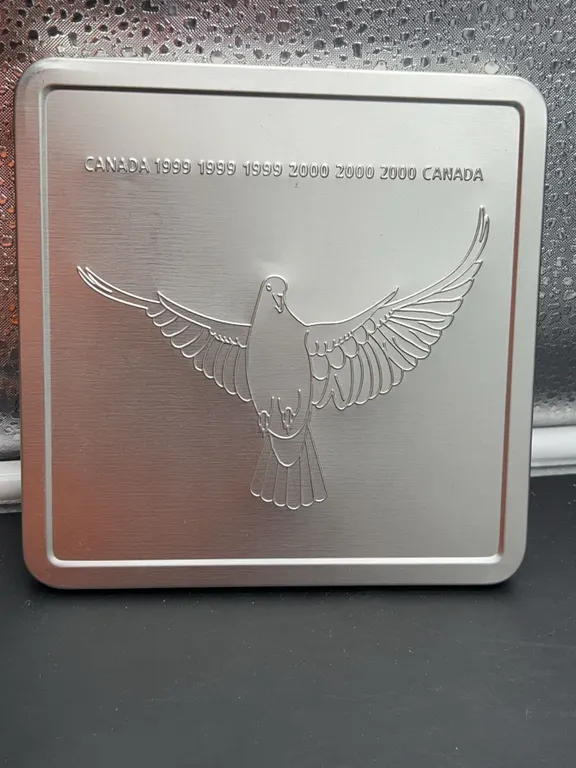 Canada 2000 Millennium Coin and Stamp Set