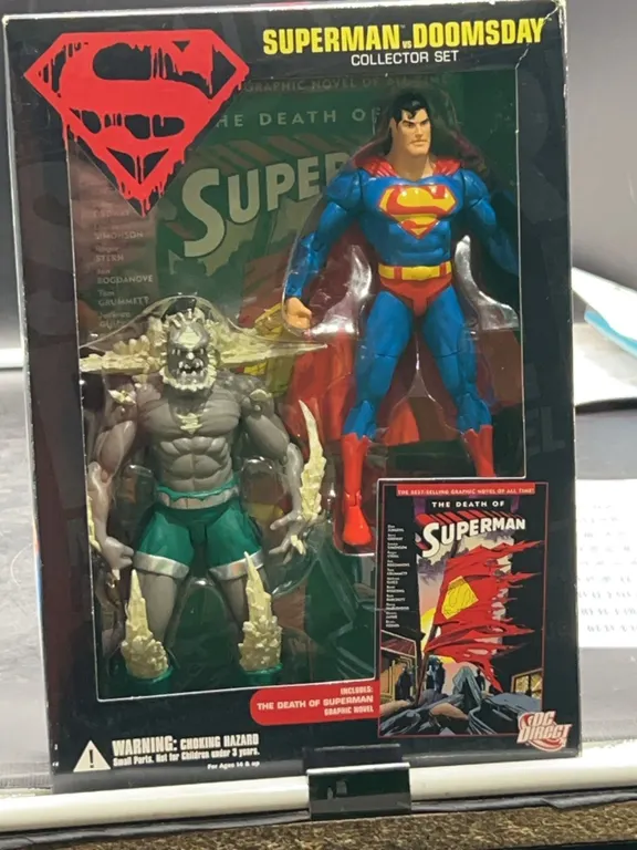 Superman vs. Doomsday Collector Set DC Direct