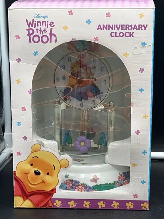 Disney Winnie the Pooh Anniversary Clock