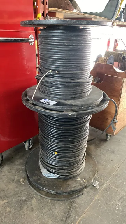 2 LARGE PARTIAL SPOOLS OF HEAVY DUTY ELECTRICAL COPPER WIRING - 12 PIN CONNECTOR
