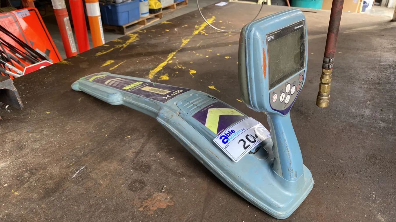 RADIODETECTION RD8000 PDL CABLE AND PIPE LOCATOR RECEIVER
