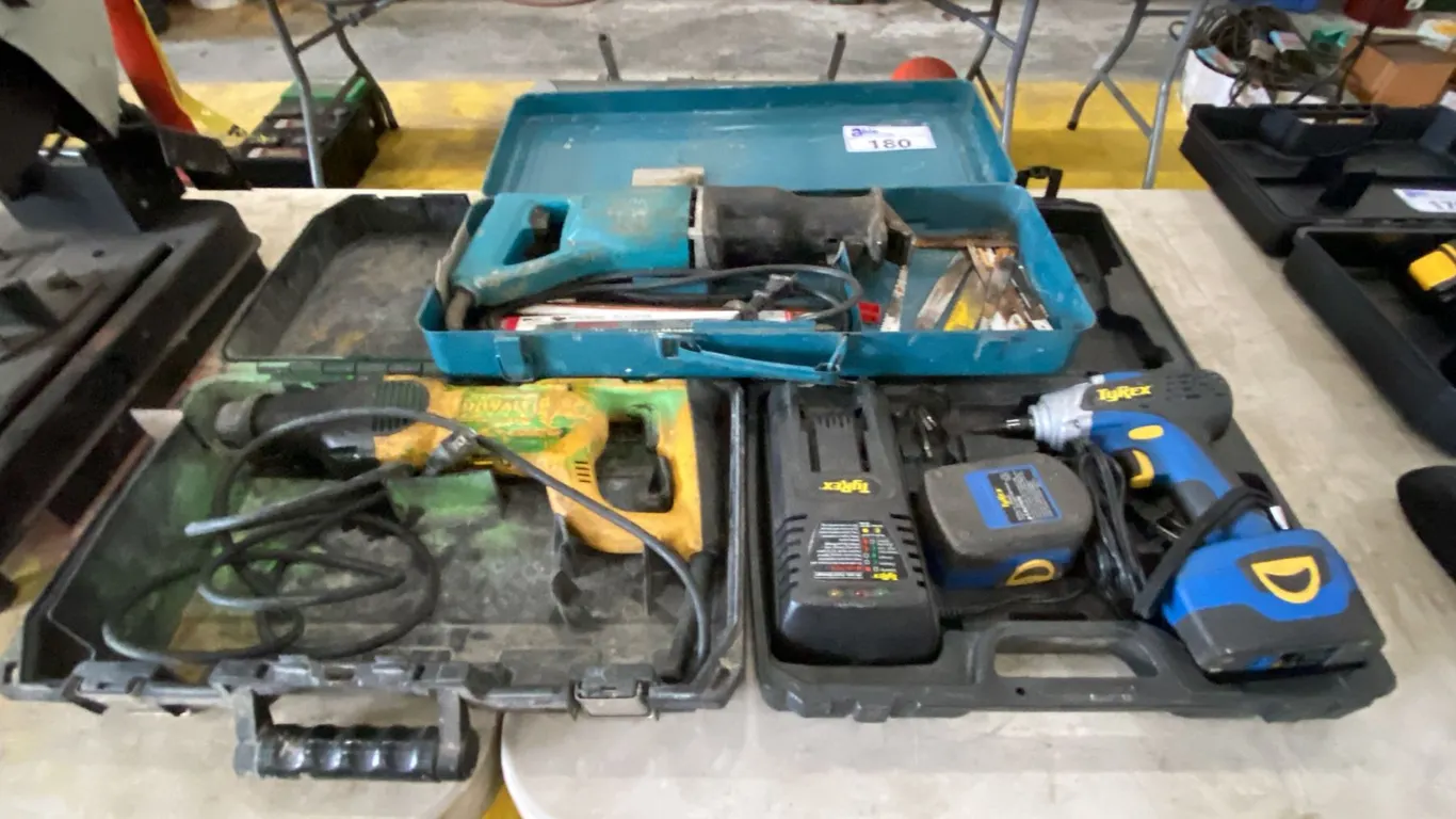 TYREX TD2008 CORDLESS IMPACT DRIVER WITH 2 BATTERIES, CHARGER IN HARD TRANSPORT CASE & DEWALT