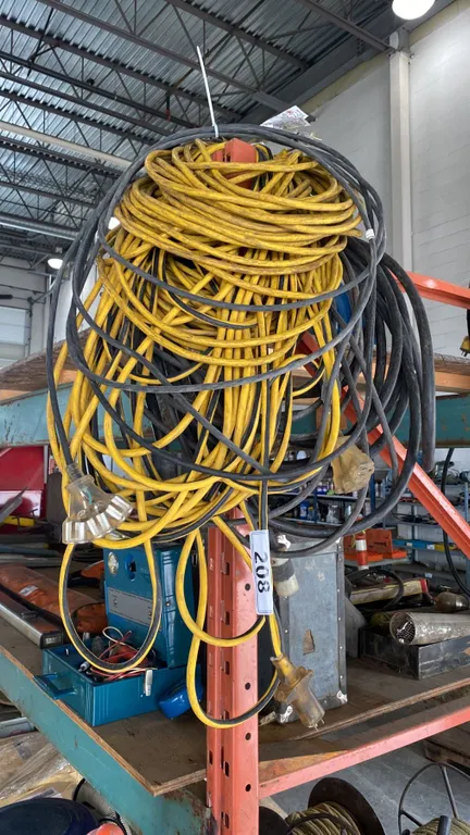 GROUP OF ASSORTED EXTENSION CORDS