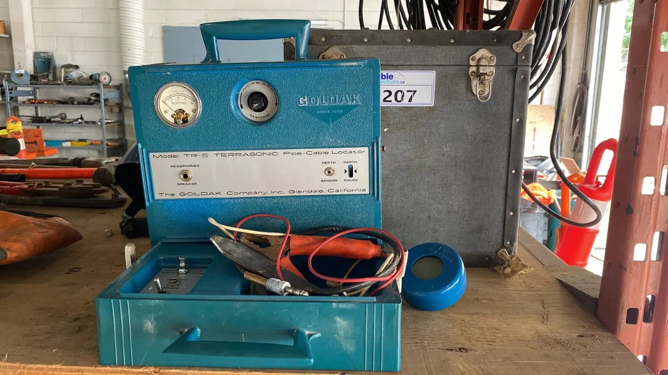 GOLDAK PIPE-CABLE LOCATOR
