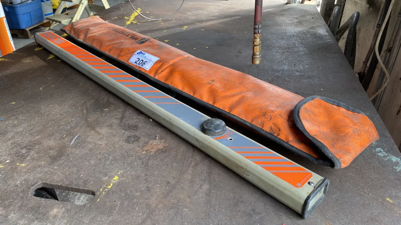 METROTECH 880B FERROMAGNETIC LOCATOR
