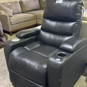 BLACK LEATHER POWER RECLINER *NO CORDS OR CABLES*