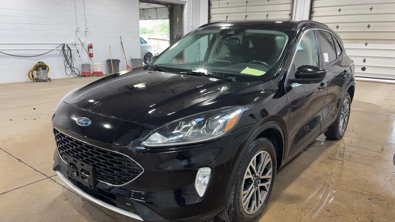 2021 Ford Escape SEL
