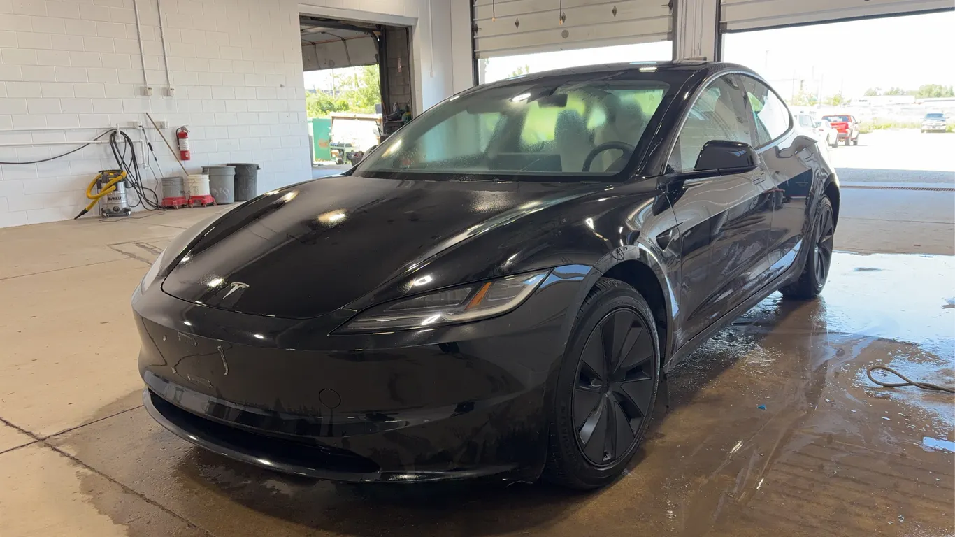2025 Tesla Model 3