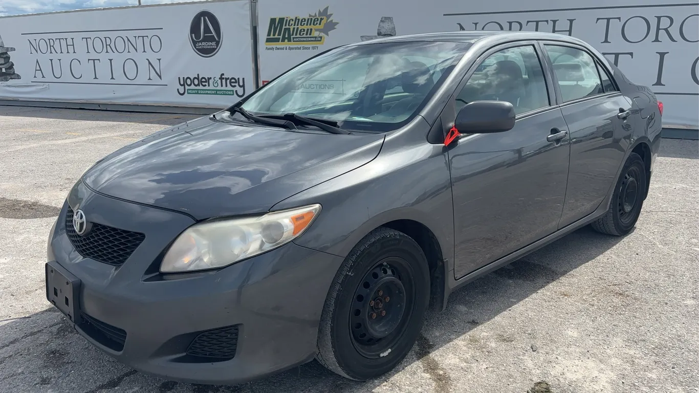 2010 Toyota Corolla CE 4dr Sedan 4A