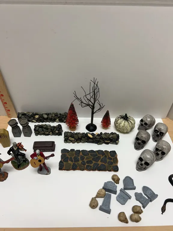 Department 56 Halloween Miniature Graveyard Accessories Lot