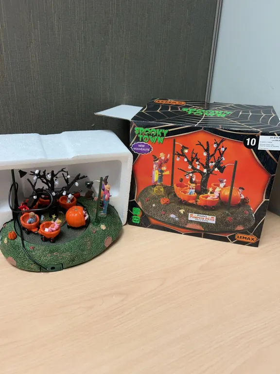 Lemax Spooky Town Pumpkin Patch Train Animated Table Accent