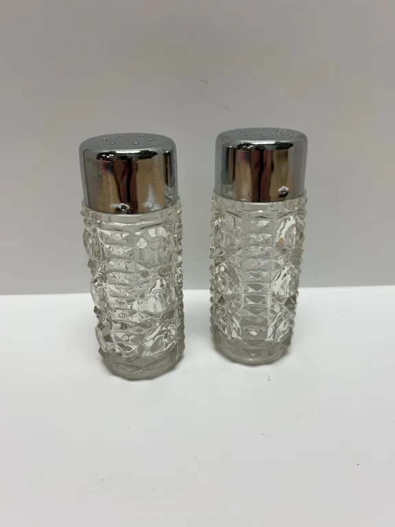 Pressed Glass Salt and Pepper Shaker Set with Metal Lids